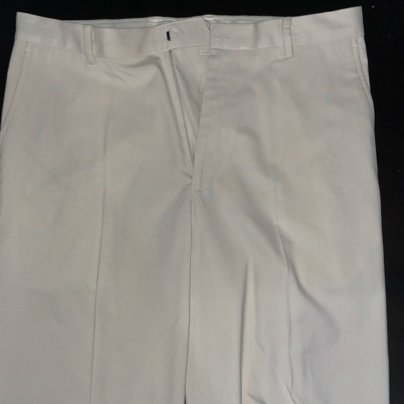 Liz Claiborne White/Off-White Slacks. 34/32 - Picture 5 of 8